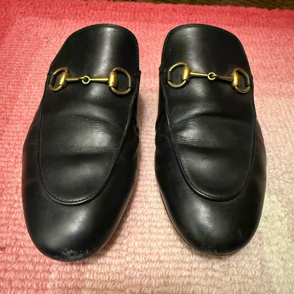 Gucci Princeton Black Leather Horsebit Mules. Good Condition. Priced to sell! - Picture 9 of 15